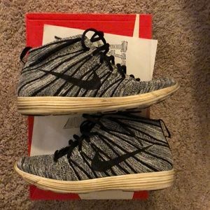 Nike Shoes - Nike Flyknit Chukka Nike Shoes - Nike Flyknit Chukka